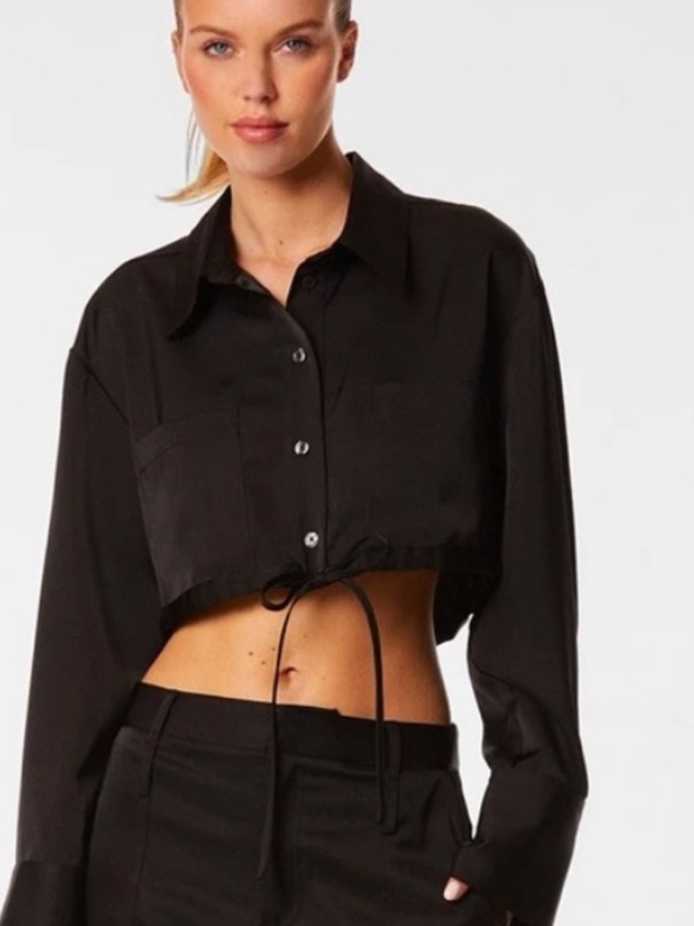 The Noli Shop Milan Satin Button Front Cropped Black Blouse Womens Small